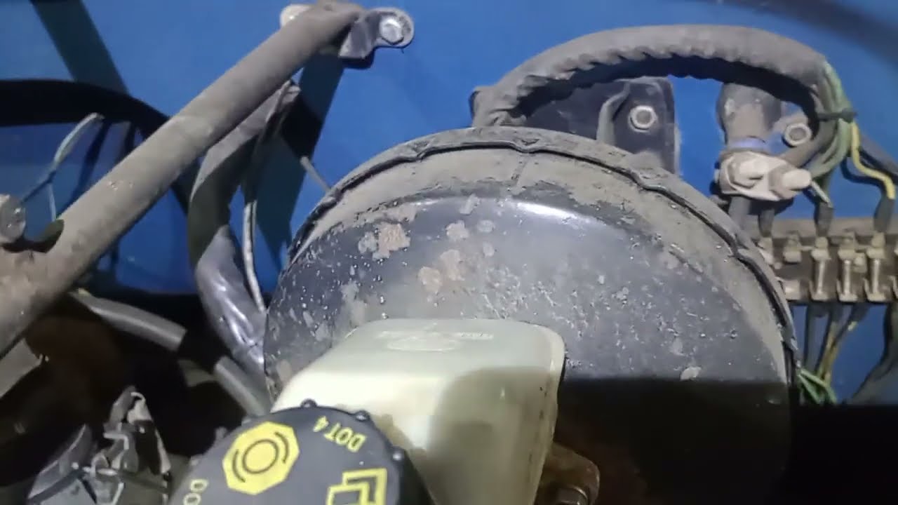 Revisão na viatura pra trilha de domingo!!