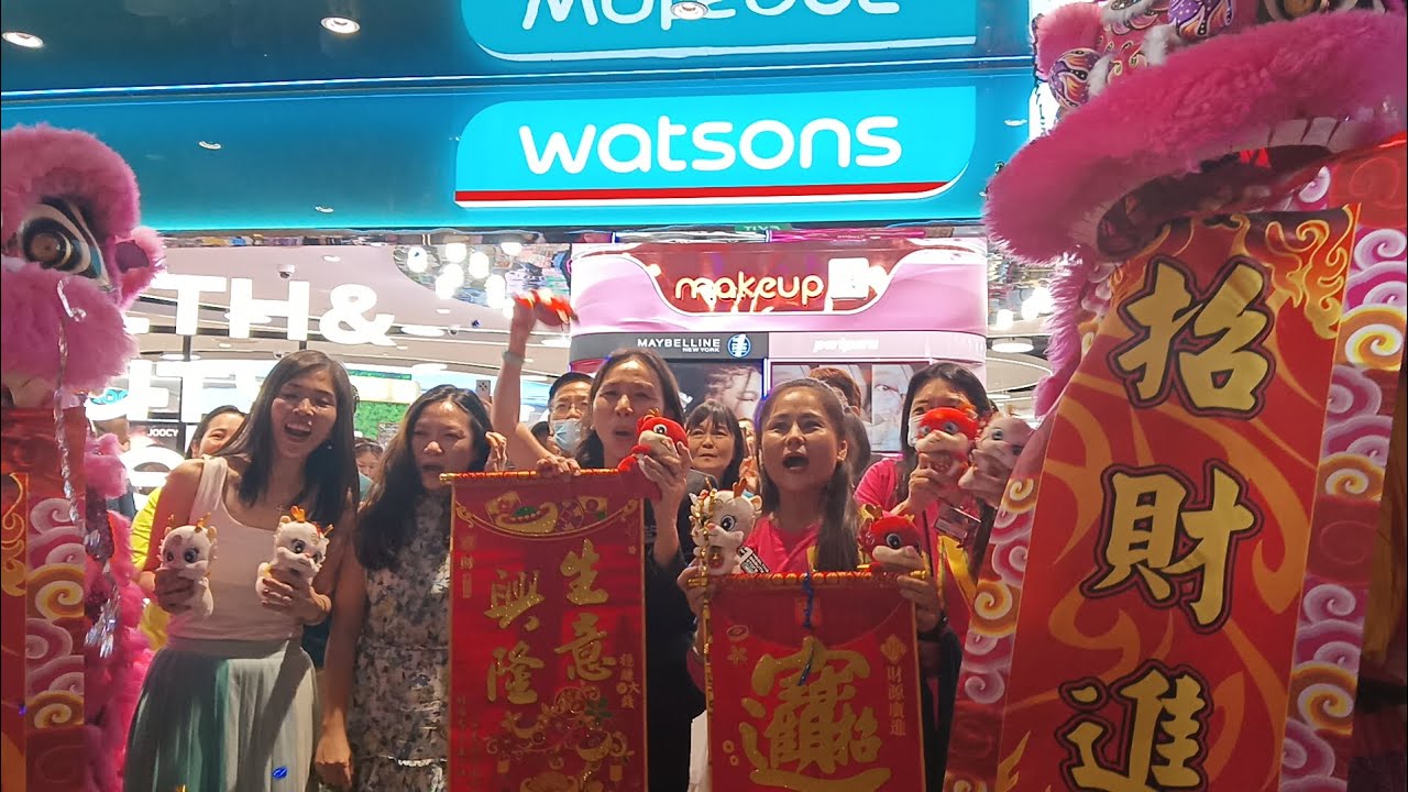 新加坡新城龍獅學院 Xin Cheng Twin Lion Dance Cai Qing at Watson Pharmacy Grand Reopening at Ngee Ann City