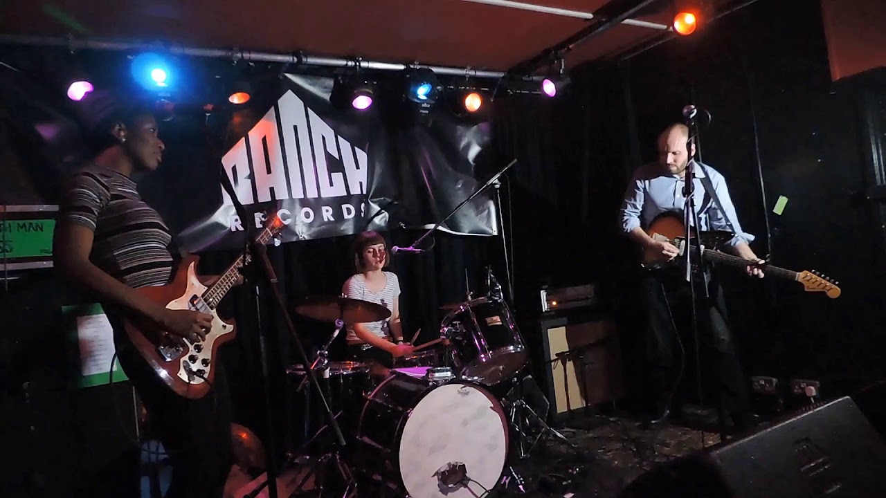 Witching Waves @ The Black Heart 24/11/17