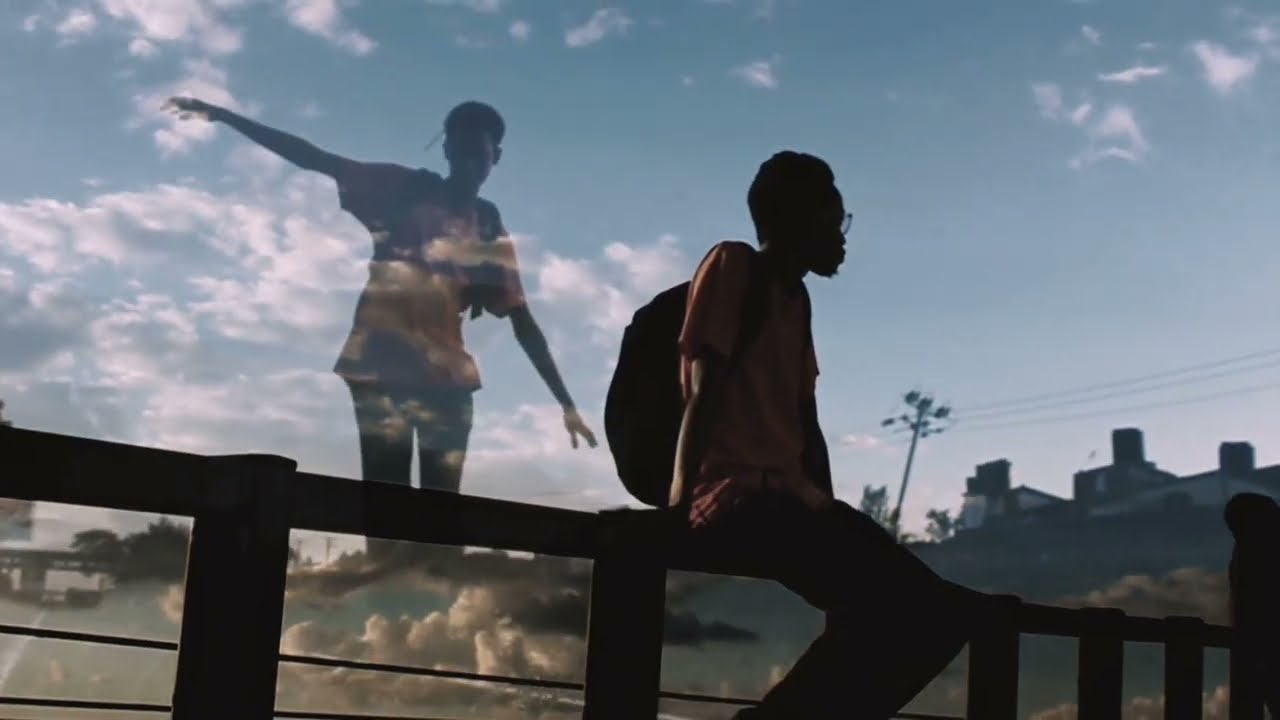 QUY- IN THE MIRROR (OFFICIAL MUSIC VIDEO)