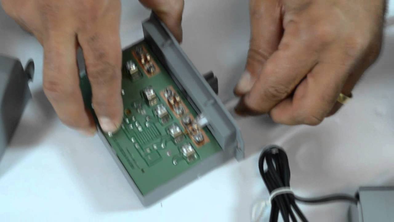 Booster Conjugado 26dB UHF/VHF/FM