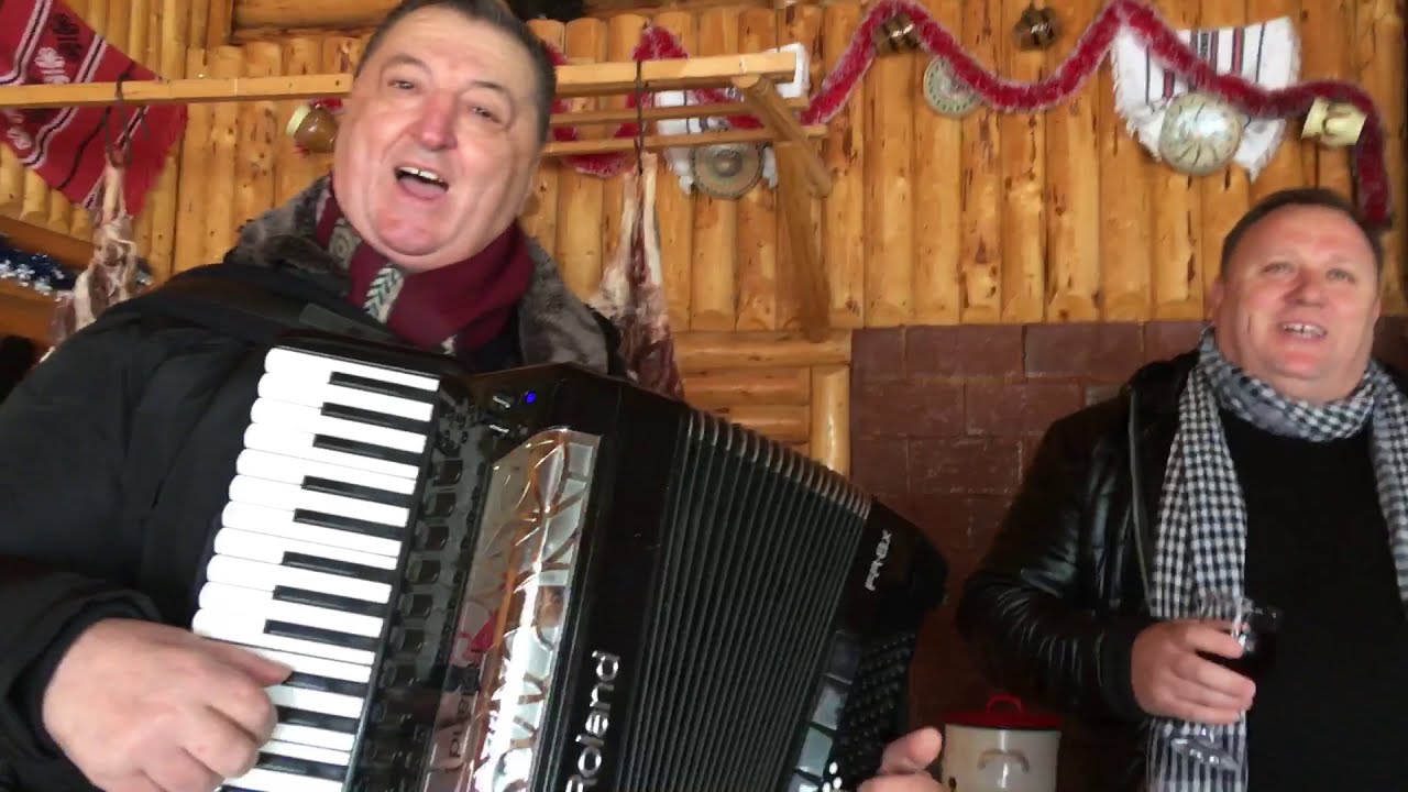 SERGIU STB SI NELU BUCUR LA CABANA PAPUSA RUCAR