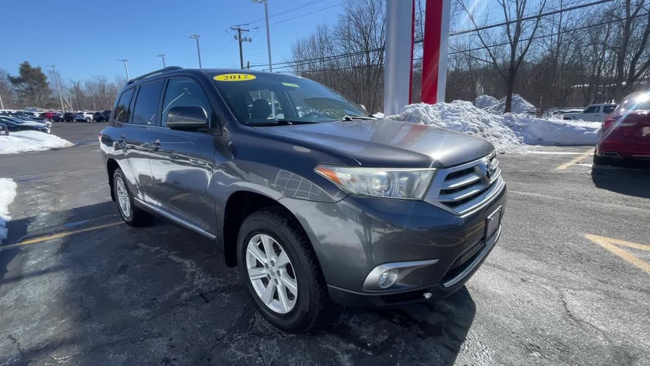 2012 Toyota Highlander Base MA Milford, Franklin, Bellingham, Mendon, Hopkinton