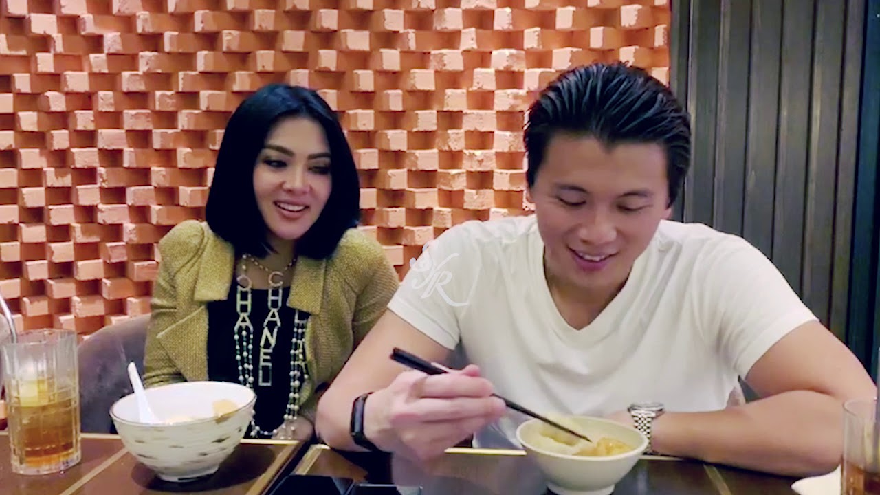 Syahreino Makan  Ikan Tuna 30KG