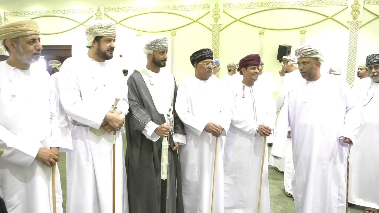 الروعة مباشر عقد قران الشيخ مناف بن سالم بن احمد صباح بن نعوم الكثيري٢