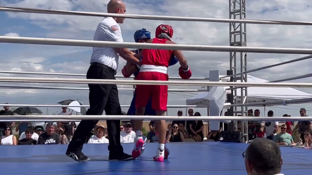 International Fight on the border Andrey Bonilla (Blue) Mexico vs Yoruba Mor&eacute;u Jr (Red) New Mexico