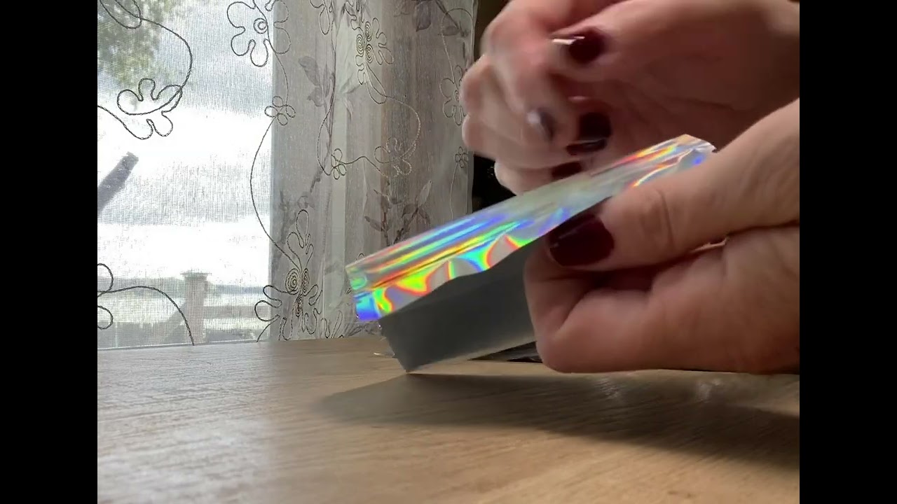 Review  FYATTVA Mylar Holographic Resealable Bags