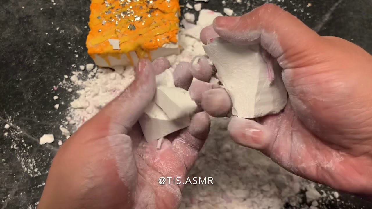 GYM CHALK WITH PASTE (ASMR VIDEO)