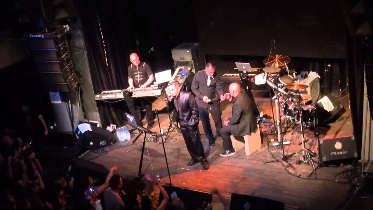 Steve Naghavi Unplugged - Shake The Disease (Live @ Sala Marco Aldany, Madrid 14/09/2012)