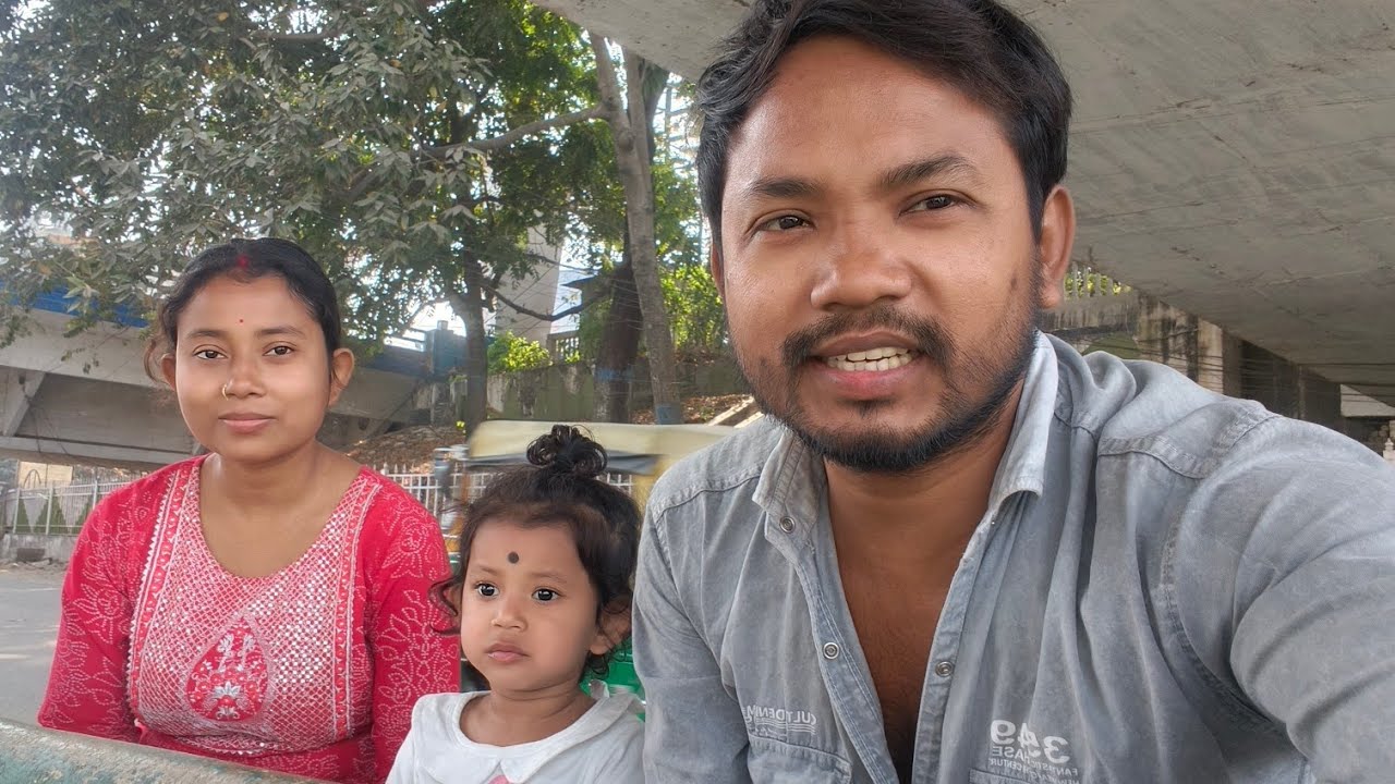 আমার বউ কটি উলটায় শুয়ে আছে আর আমার মেয়ে ওর চুল ধরে টানে উঠাচ্ছে দুজনেই ঝগড়া #dailyvlogs