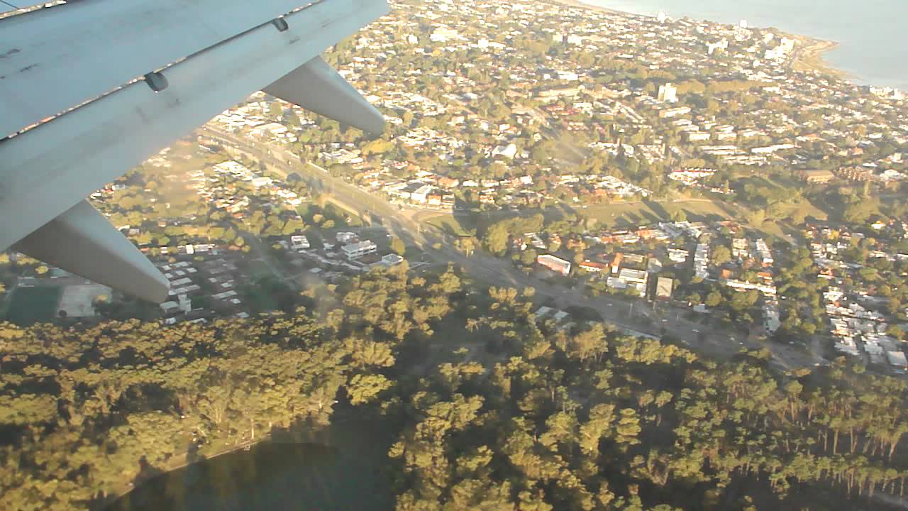 aterrizaje aeropuerto carrasco Uruguay