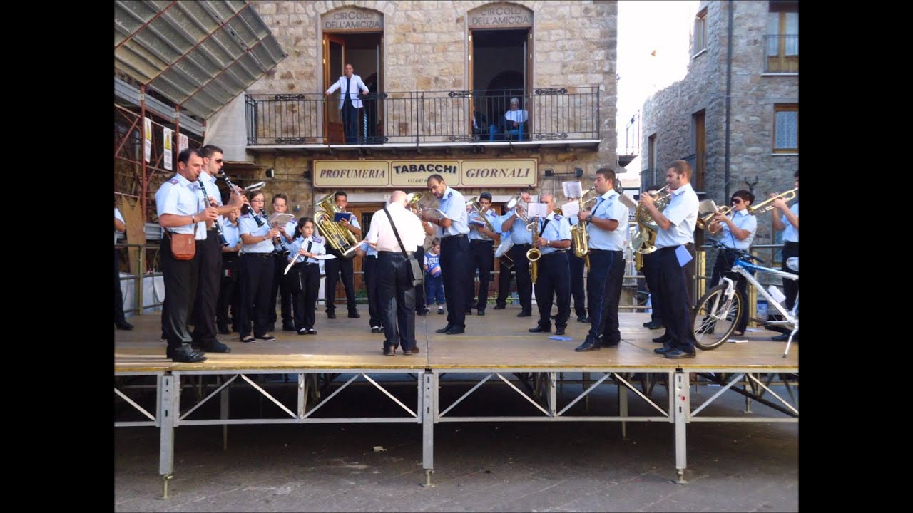 Ass. Banda Musicale Città di Geraci esegue Calabria in Festa di L.Semeraro