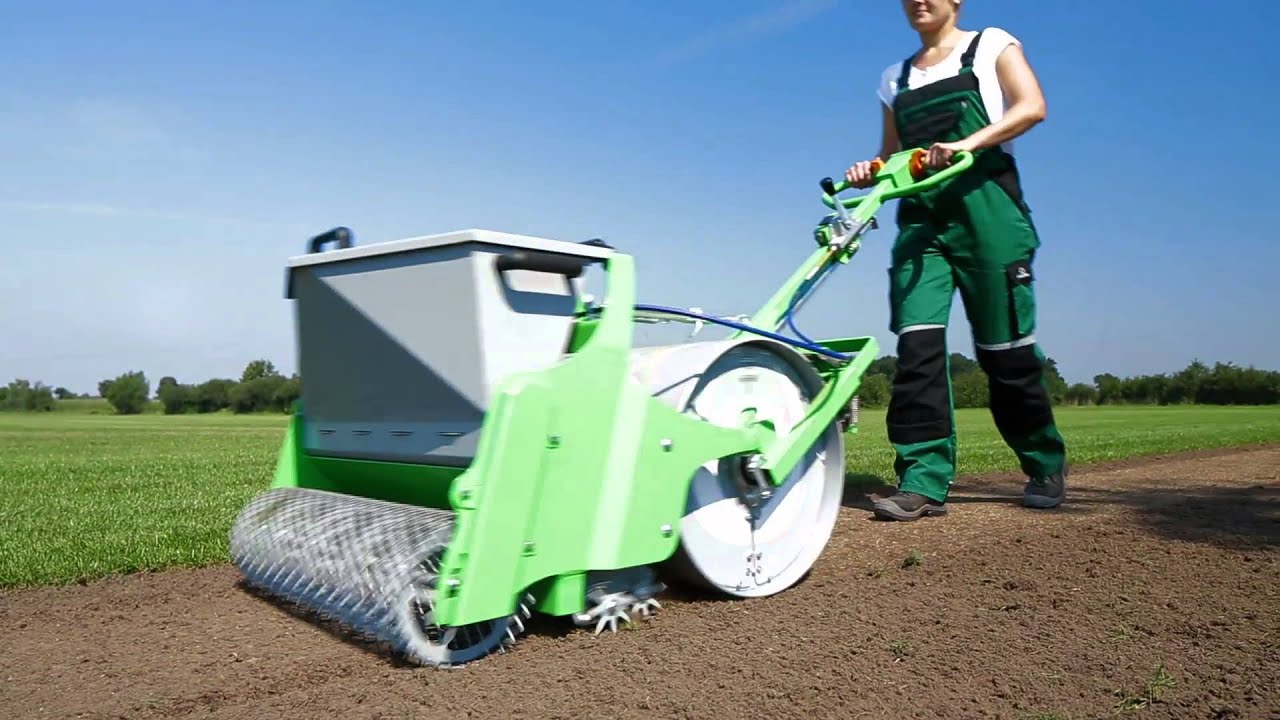 Stroll-Rasenbaumaschine zum Anlegen einer Rasenfläche
