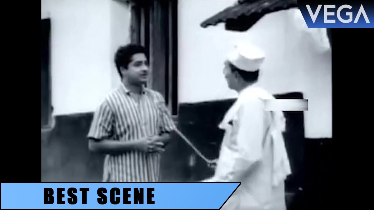 Prem Nazir Meets The Teacher In The School || Thurakkatha Vathil Movie Scenes