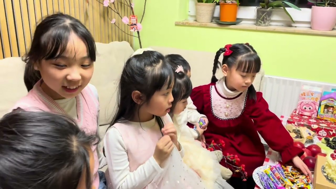 Chúc mừng snvv bé phương linh 
