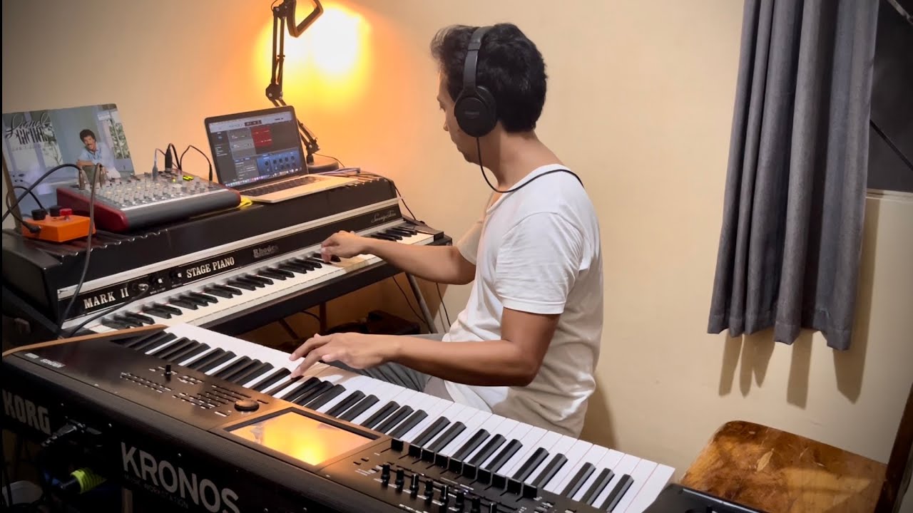 Korg Kronos Vs Rhodes Stage Mark 2