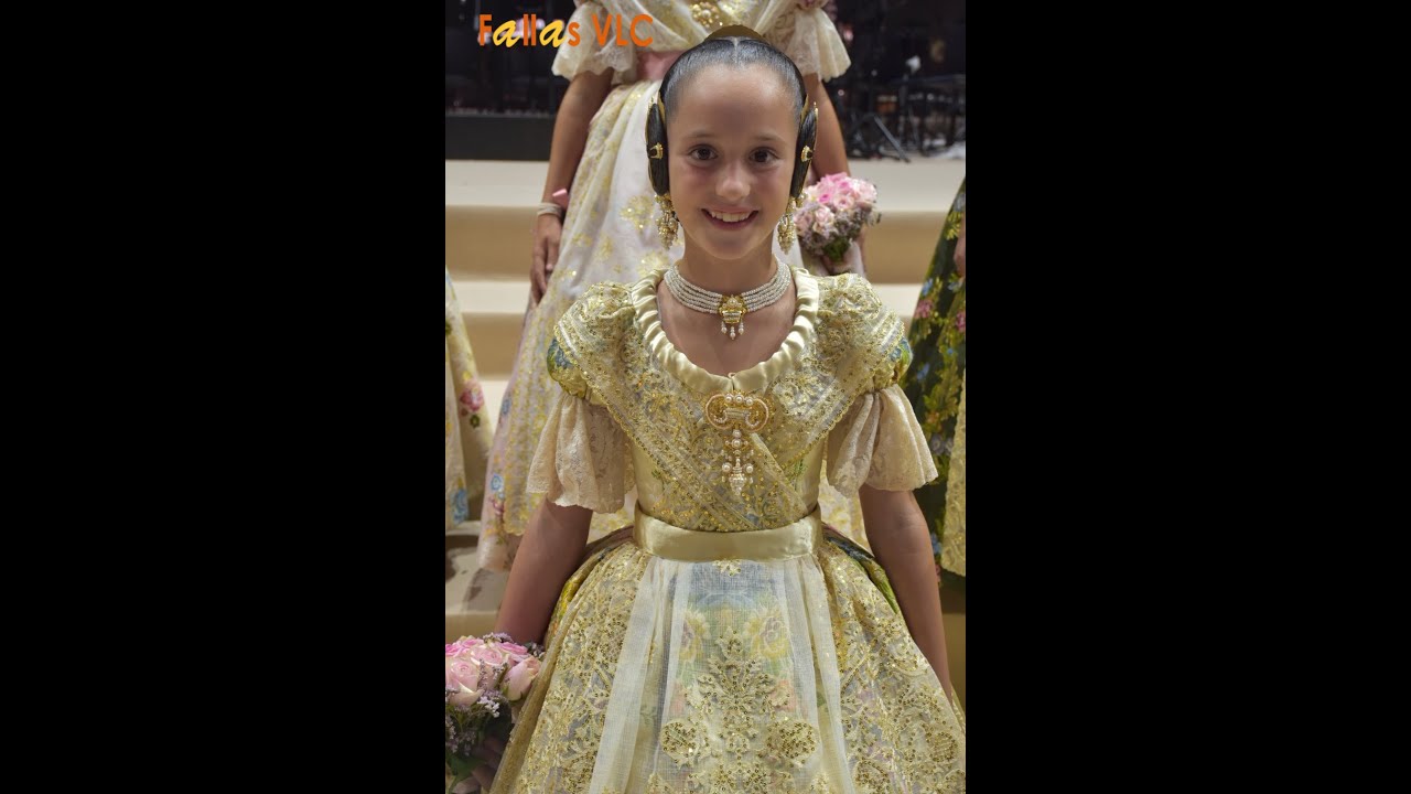 Fallas VLC-Nerea Charco Entrevista: Daniella Borrego Pons, Plaça del Negret, Seu-Xerea-Mercat