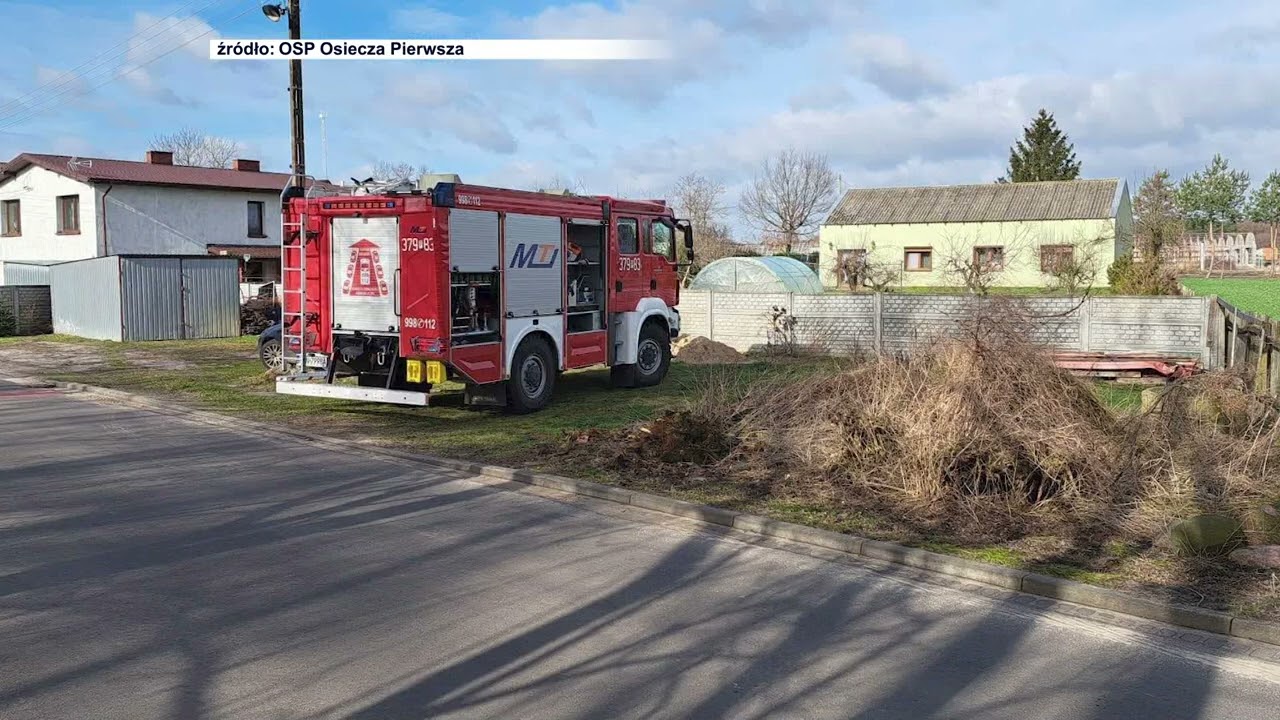 Powalone drzewa i uszkodzone dachy. Skutki wichury w powiecie