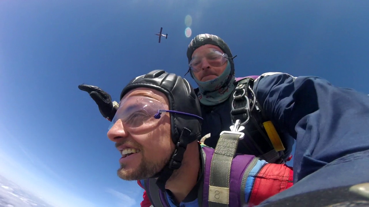 NORTH LONDON SKYDIVING WITH INSTRUCTOR  GARY SMALL!!! 2nd April 2017
