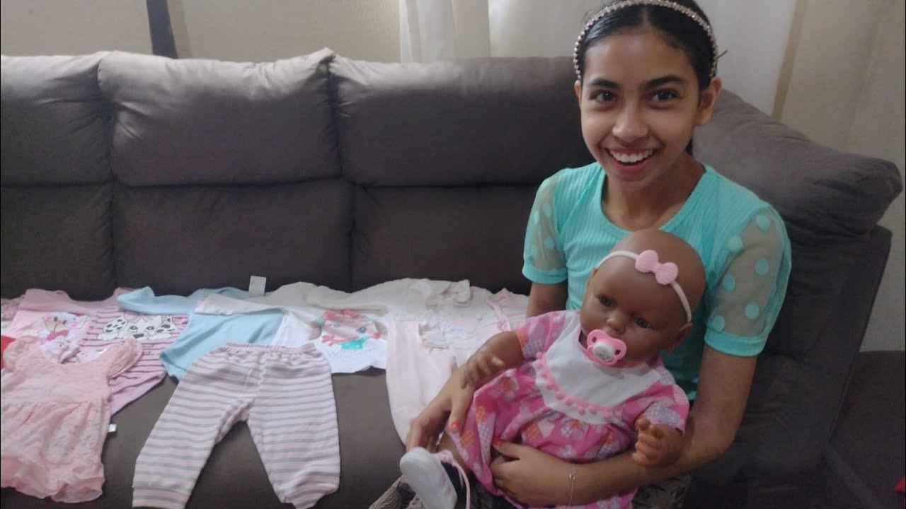 Criando memórias com a vovó. Será que ela ainda sabe cuidar de um bebê?? Vamos lá!! 🤭
