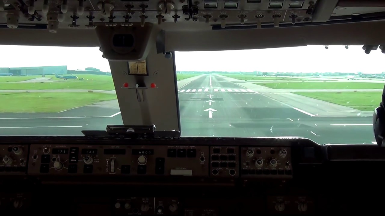 B747-400 Take-Off Schiphol - Cockpit view