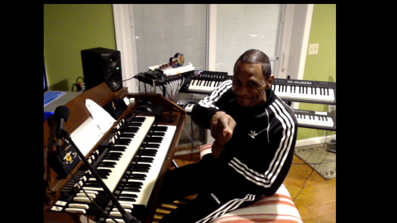 Happy Thanksgiving!  O Give Thanks (Cover)