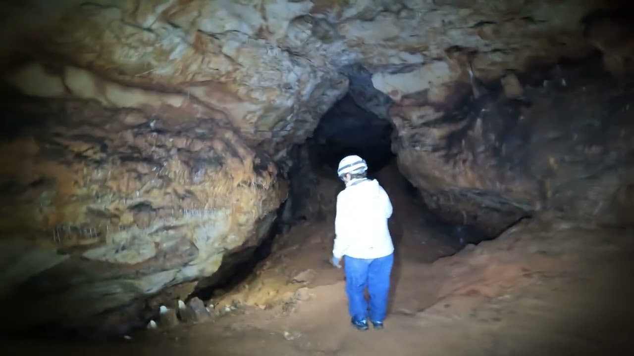 Grotte des Fées (Nîmes)