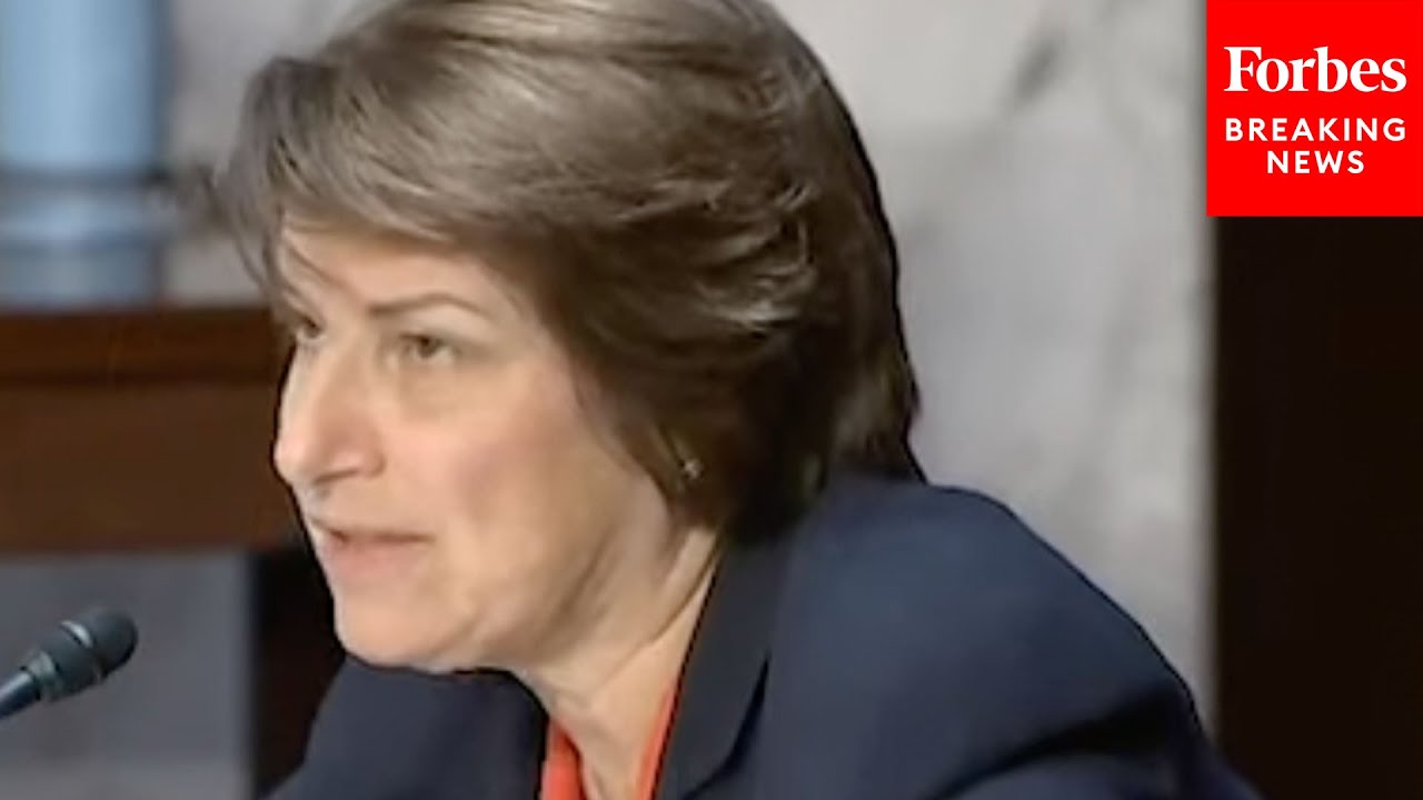 Klobuchar Questions Top Prison Official About Prenatal & Postpartum Healthcare For Female Prisoners