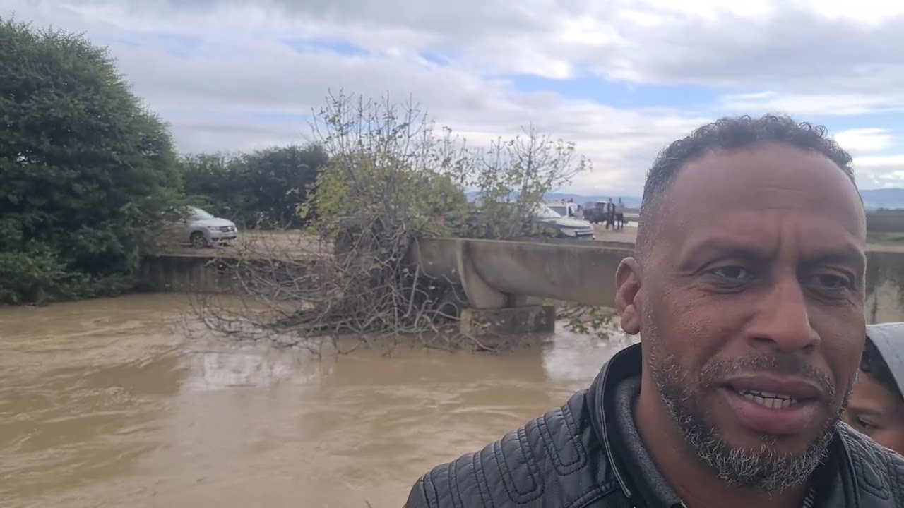 🔴 السلطات تتدخل بشكل استعجالي للتعامل مع الفيضانات بجماعة المساعدة