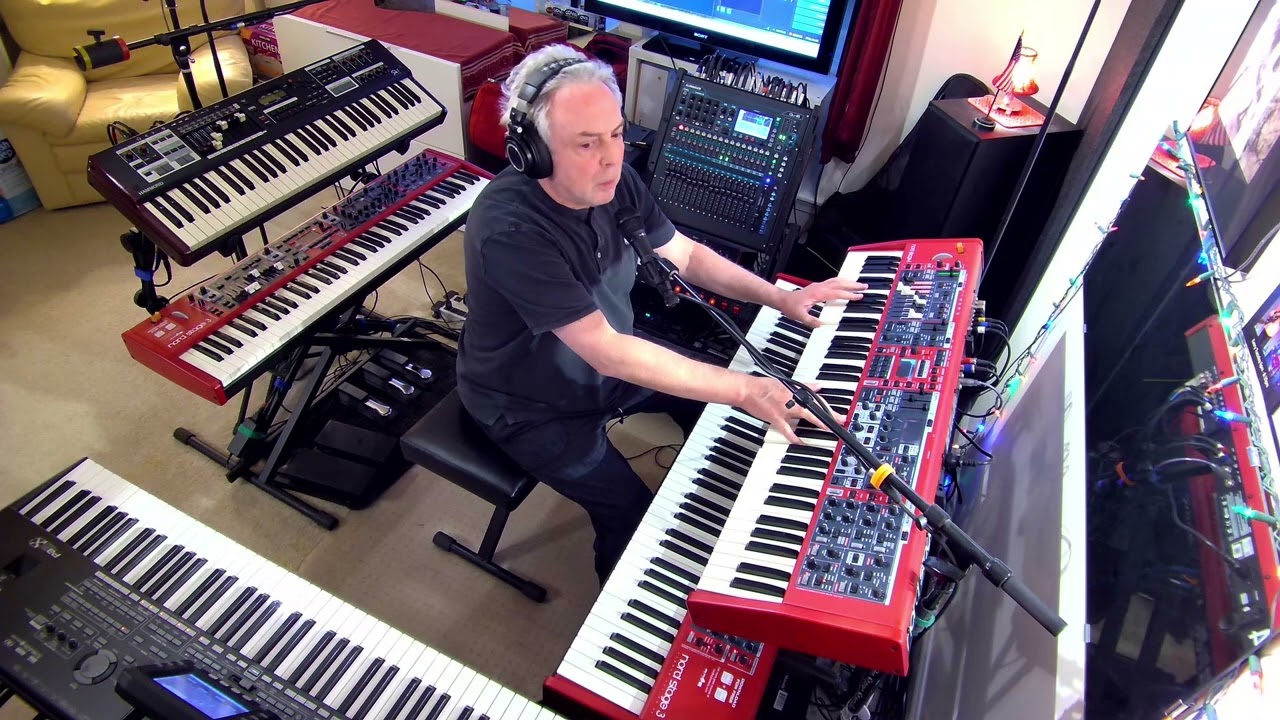 Nord Stage 4 internal Leslie Sim vs Lester K rotary pedal comparison.