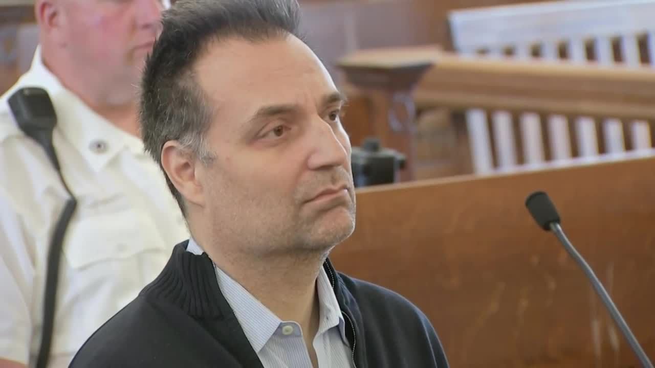 Prosecutor lays out murder case against Brian Walshe