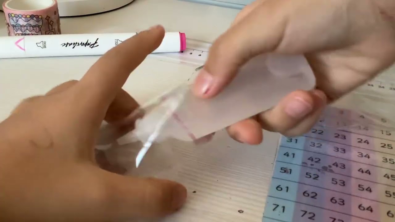 How to make a water squishy Yichen li