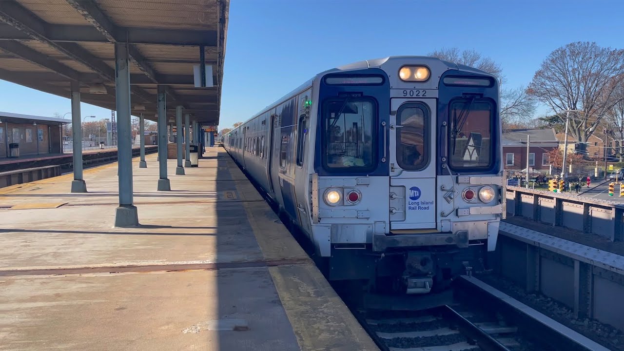 MTA LIRR: Weekend Action at Floral Park