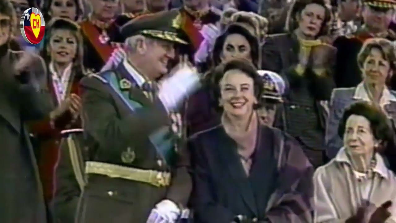 PARADA MILITAR 1989 - 20 MIL SOLDADOS CHILENOS DESFILANDO