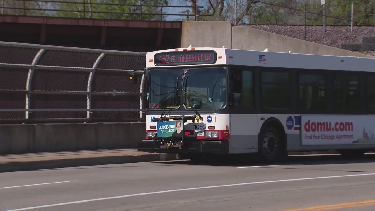 Illinois lawmakers pass transit bill, now heads to Pritzker