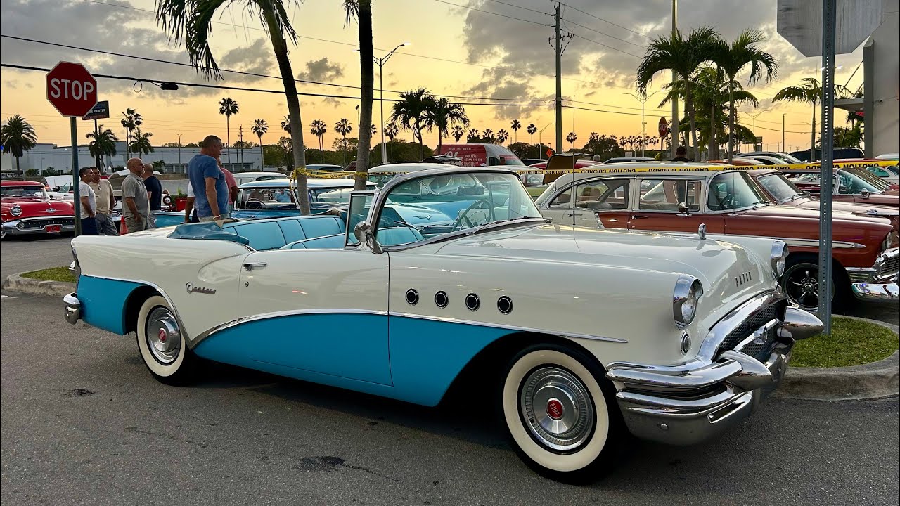 I've never seen so many classic cars from the 50s in one place before.