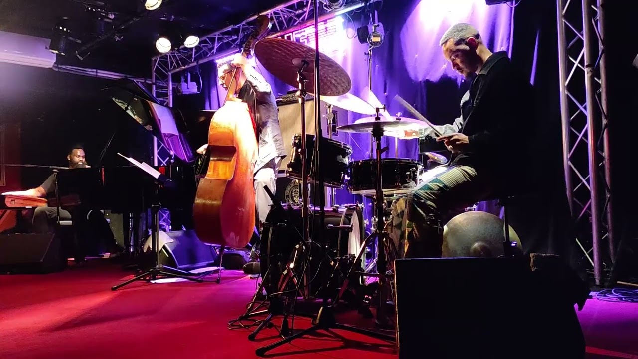 James Francies Trio New Morning Paris 22 février 2025 Set2