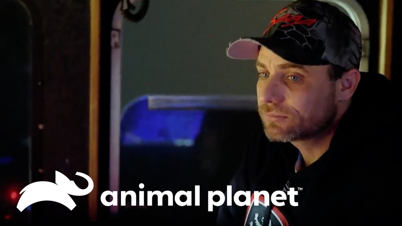 Jake logra encontrarse con su familia gracias a Wild Bill | Pesca Mortal | Animal Planet