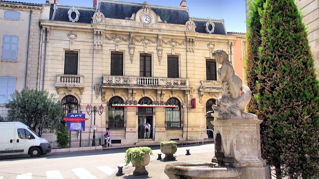 Apt, France – Picturesque Market Town in the Heart of Provence, Southern France (videoturysta.eu)