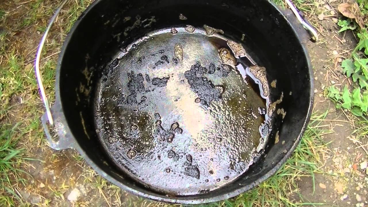 Dutch Oven reinigen und einbrennen --- Klaus grillt