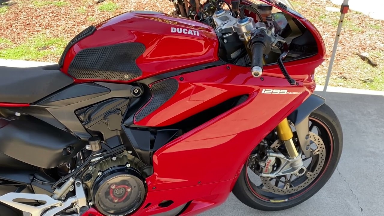 2015 Ducati Panigale 1299s Walk Around