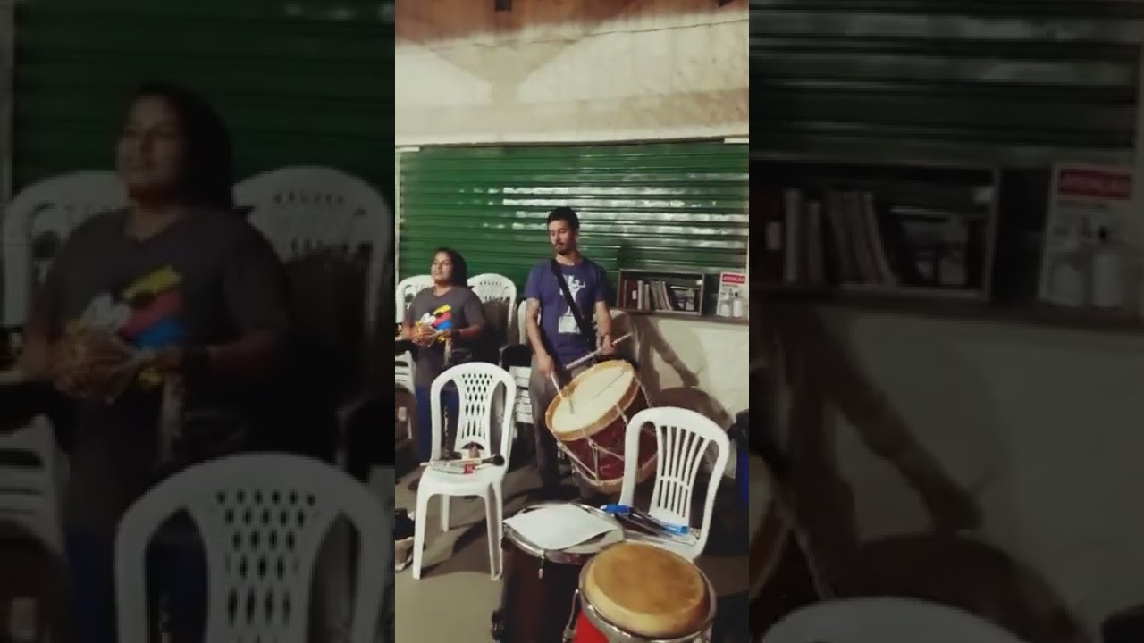 Toque Olodum no atabaque
