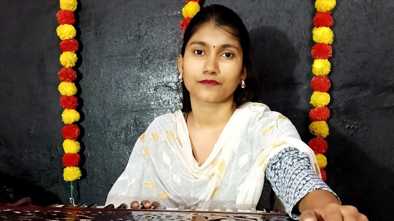 मै अपने वायरलगानों के साथ लाईव हूं Hamare Viral Gaane Suniye Singer Poonam Kushwaha Live Song 2026