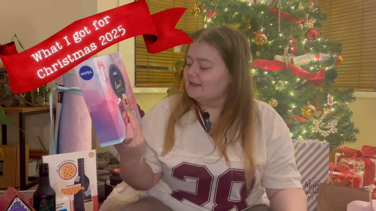 WHAT I GOT FOR CHRISTMAS 2025 | SKINCARE | MAKEUP | CLOTHING