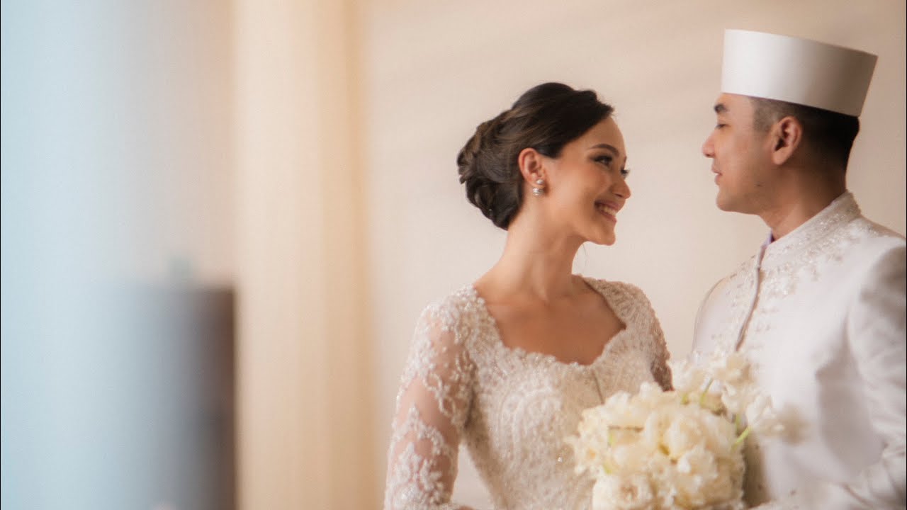 THE WEDDING OF DIAS AND MELAYU NICOLE AT TRIBRATA BALLROOM JAKARTA // AMORET ORGANIZER