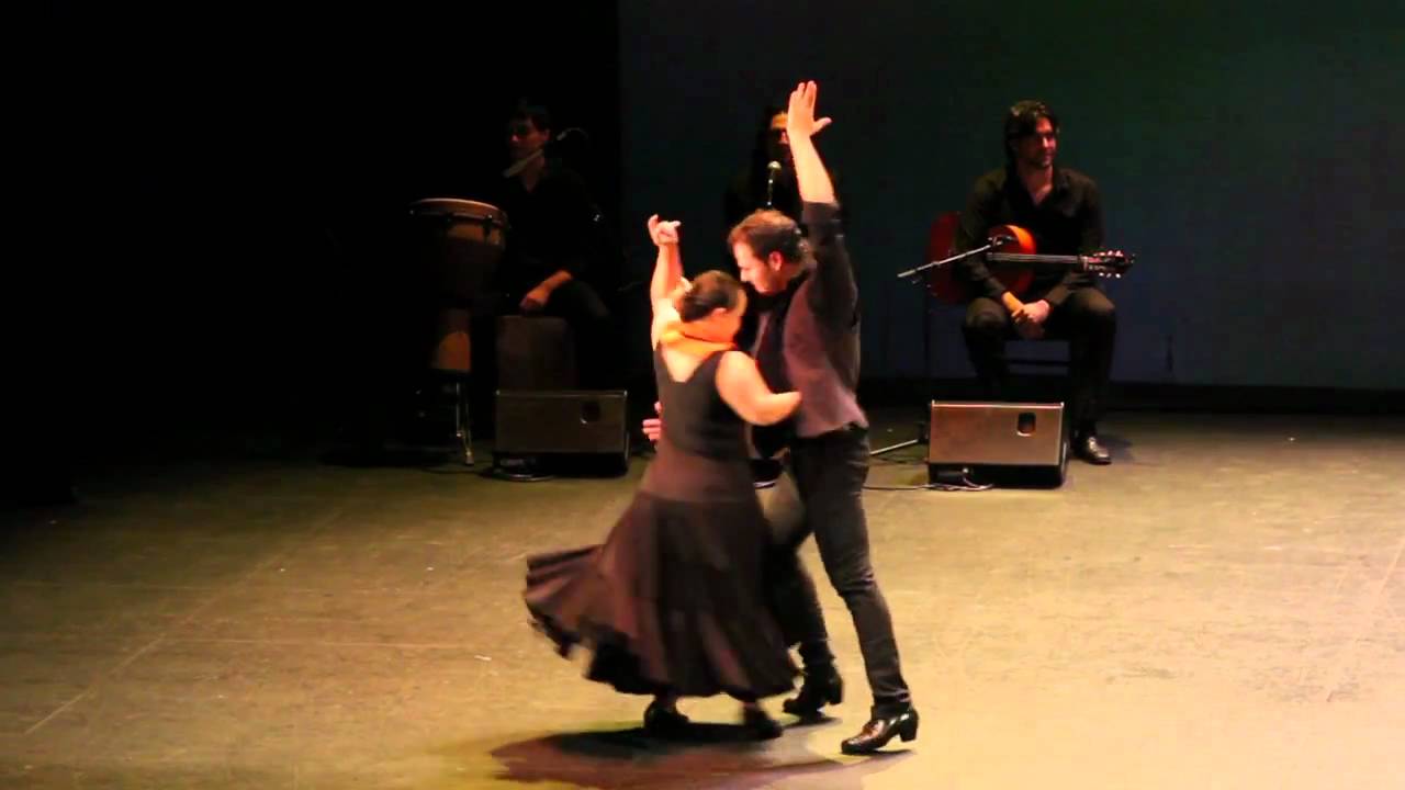 2011 Escena Mobile | Cia. Jos&eacute; Gal&aacute;n | Cierra los ojos y m&iacute;rame