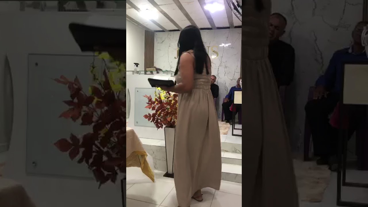 Deus estará com todos os dias da sua vida - Miss Simone 