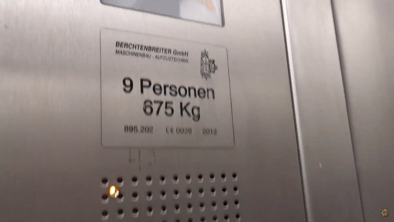 2012 Berchtenbreiter Elevator at München Hauptbahnhof