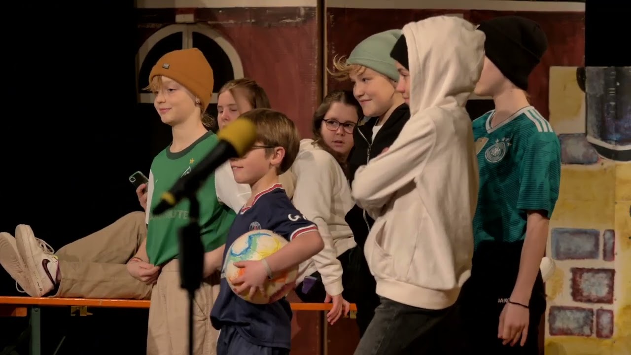 ASW Musical 2023  „Als die Tiere die Schimpfwörter Leid waren“