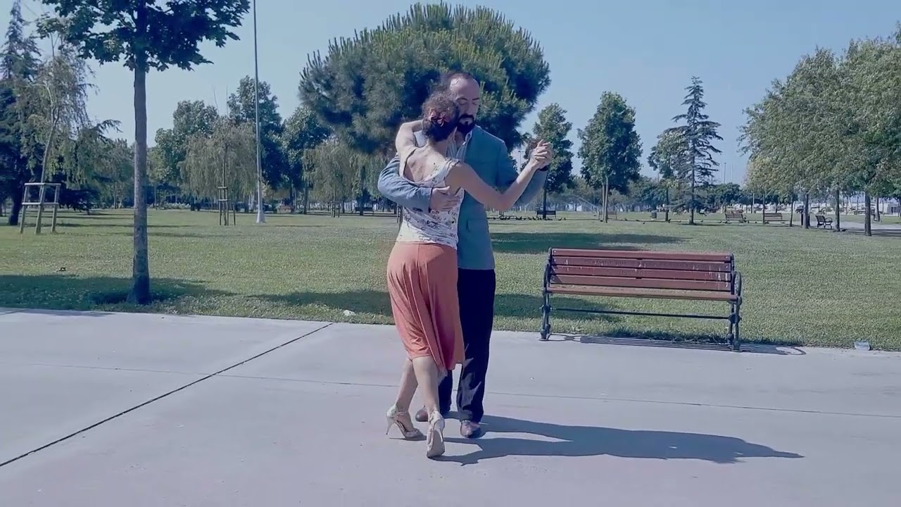 Bailando con Yunta de Oro - Osvaldo Pugliese